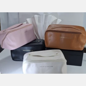 شنطة مكياج