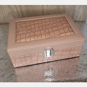 صندوق اكسسوارات