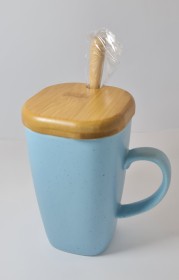 مج سادة مع غطاء خشب