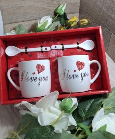 طقم مجات مع ملاعق