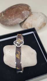 اسوارة ماركة