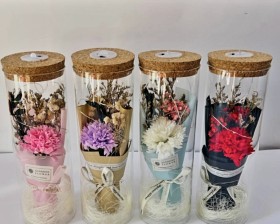 تحفة وردة مع اضاءة